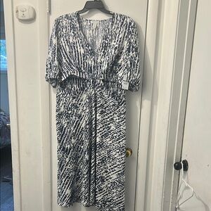 Black and White Puff Sleeve Midi Sundress